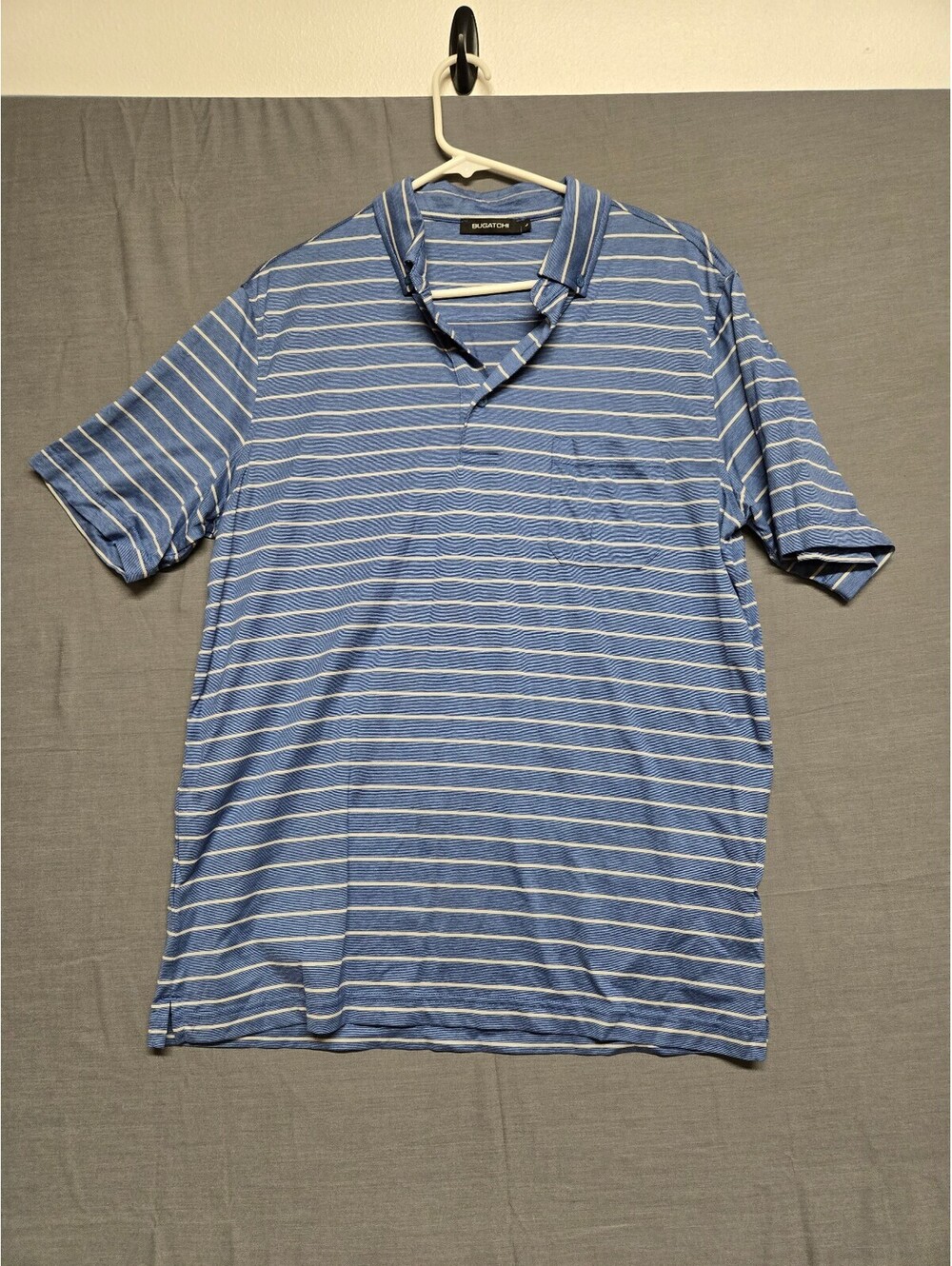 Bugatchi Men's Blue and White Striped Polo Shirt Size Large